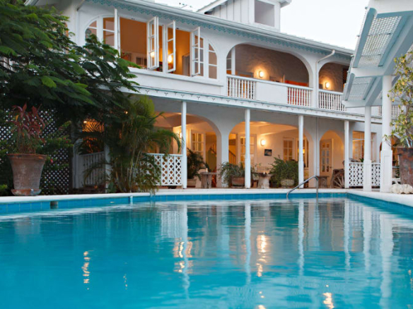 16 Saddleback Villa