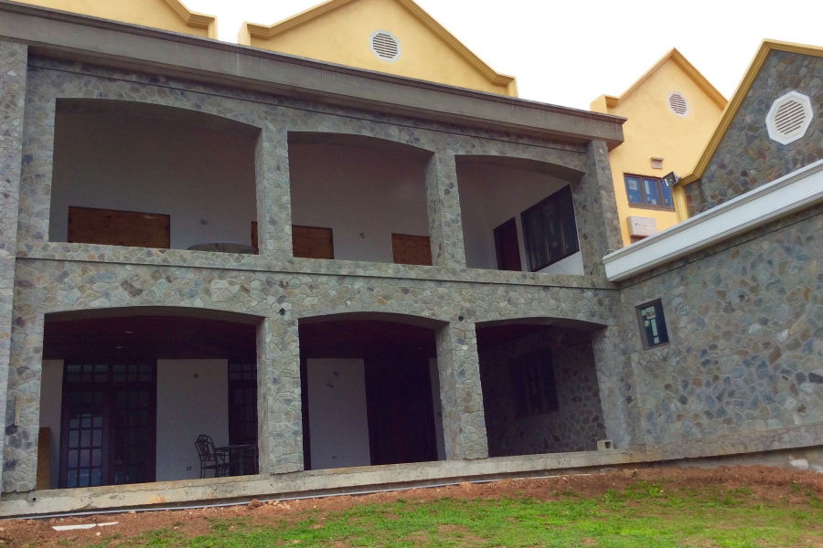 6 Bedroom Property with Incredible Views of the Bay
