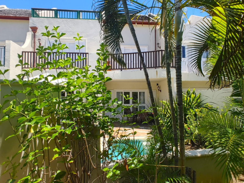 St. Lucia Real Estate Cap Cove – 3 Bedroom Townhouse + 1 Bed Cottage garden